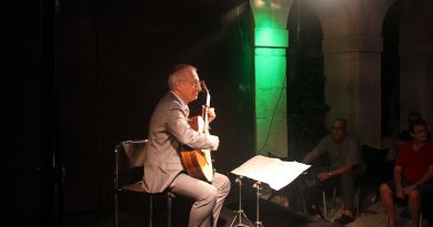 Impresionante concierto de Álvaro Pierri con el que deslumbró al público asistente al festival Impresionante concierto de Álvaro Pierri con el que deslumbró al público asistente al festival
