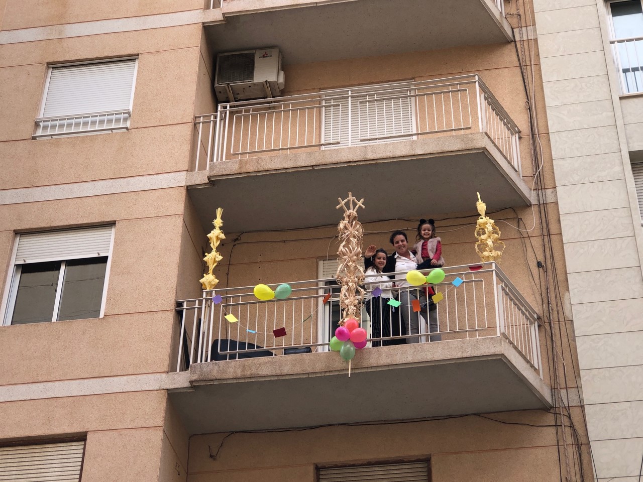Domingo Ramos 8