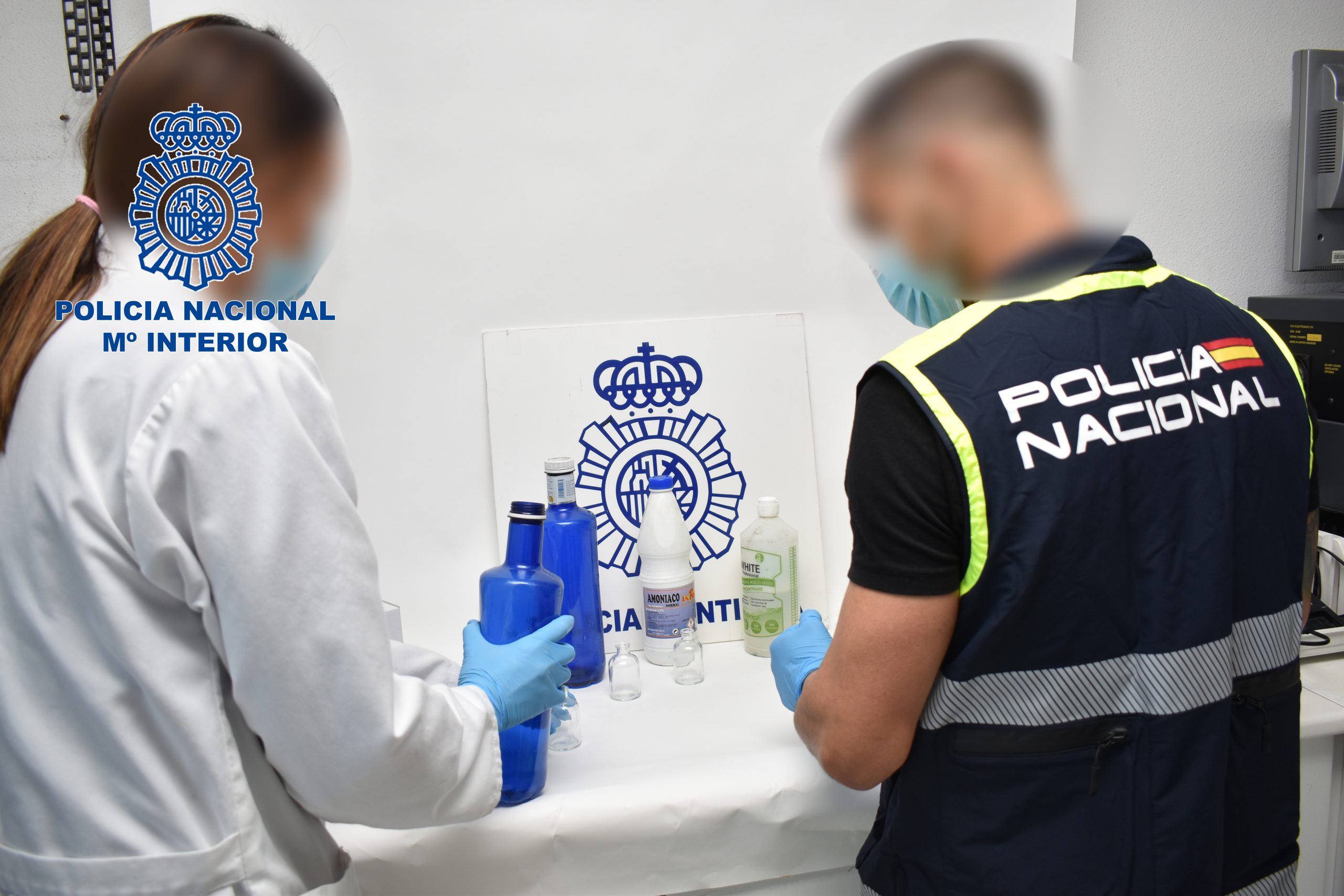 FOTO-POLICIA-INVESTIGADOR-Y-POLICIA-CIENTIFICA
