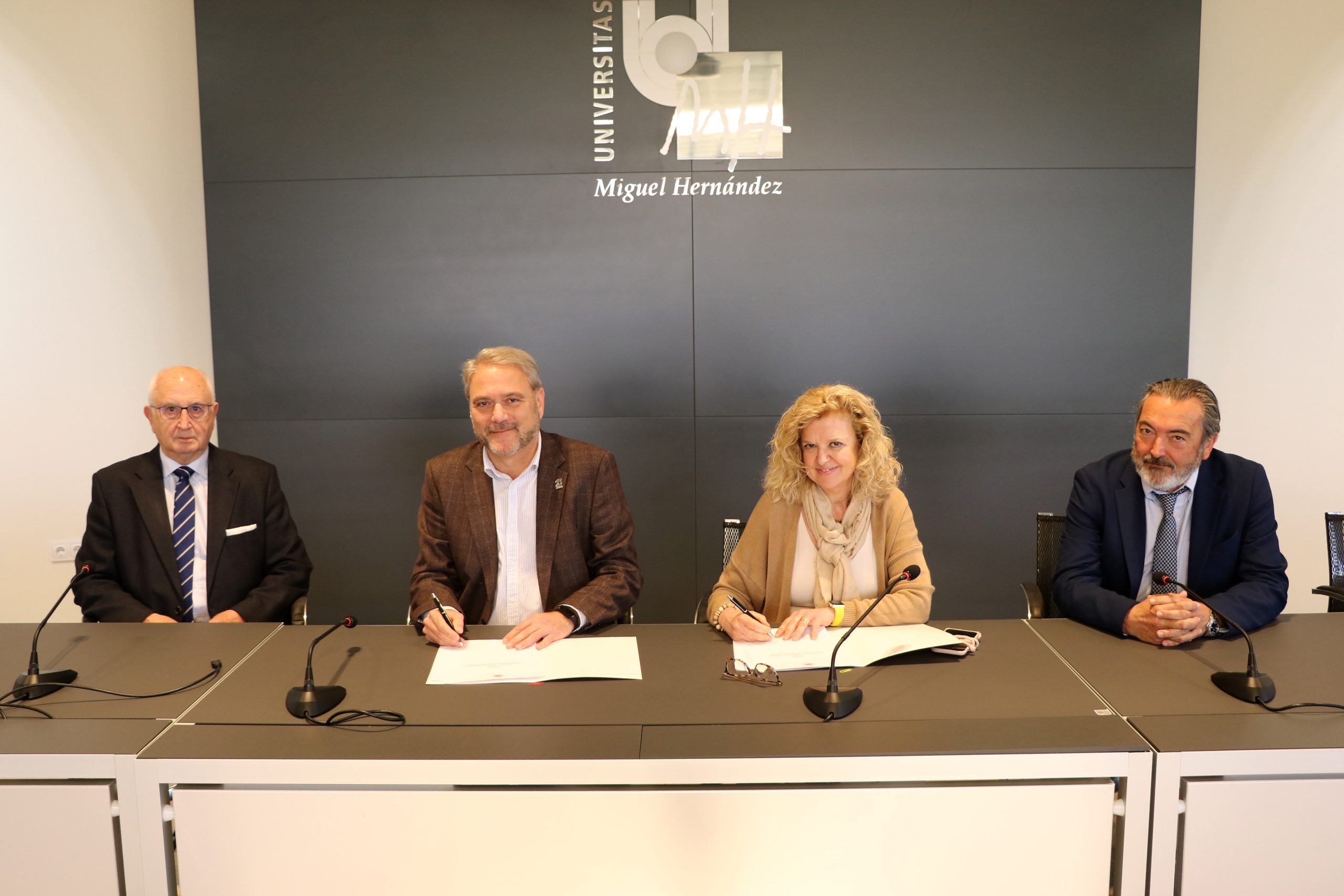 280323-firma-catedra-1