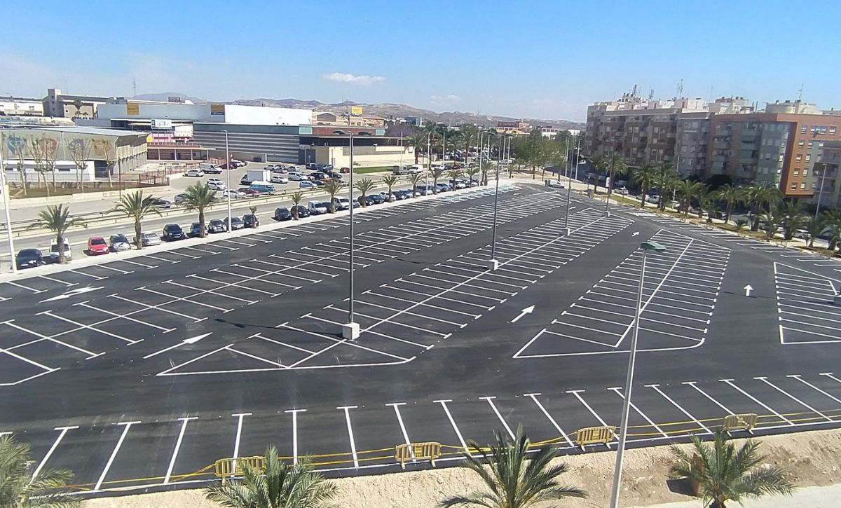 330-plazas-de-aparcamiento-en-Avda.-Cortes-Valencianas.jpg