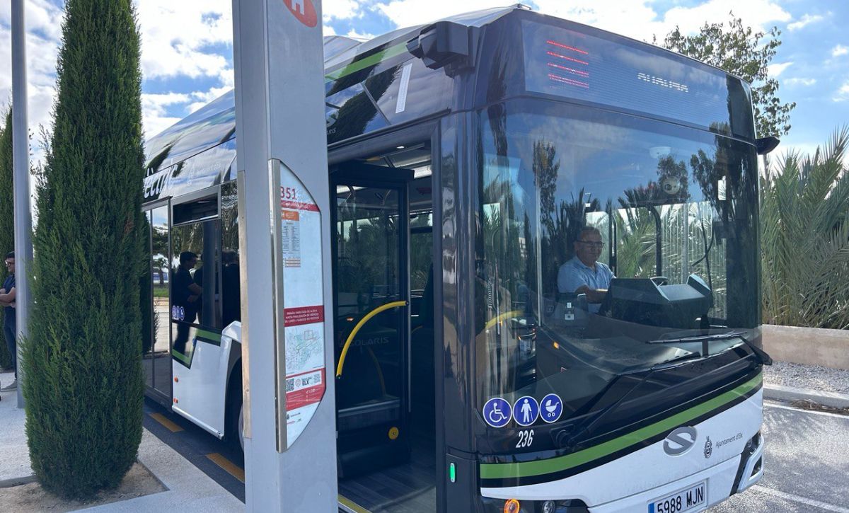 AUTOBUS-EN-LA-UMH-2