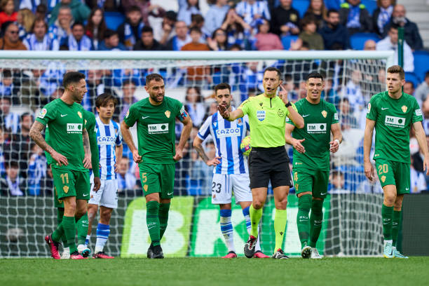 SAN SEBASTIAN, SPAIN - MARCH 19: Spanish referee Jose Maria Sanchez Martinez gestures during the LaLiga Santander match between Real Sociedad and Elche CF at Reale Arena on March 19, 2023 in San Sebastian, Spain. (Photo by Juan Manuel Serrano Arce/Getty Images)